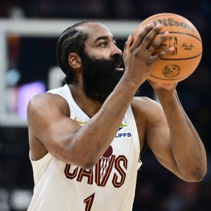 克莱：哈登是史上最伟大得分手&amp;组织者之一 不知我们还有多少时间