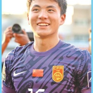 九游娱乐官网-中国足球期待更进一步（体育大看台）