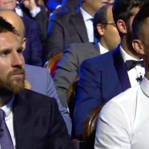 九游首页-梅西落选金球提名 阿根廷记者：这是对足球的侮辱！